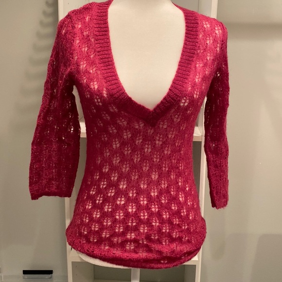 Sweater - Picture 1 of 2